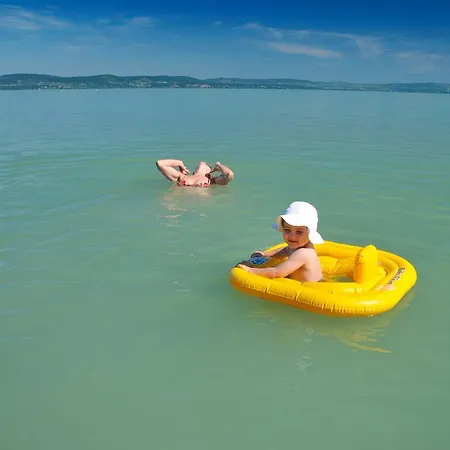 Helka Haz Rum i privatbostad Siófok